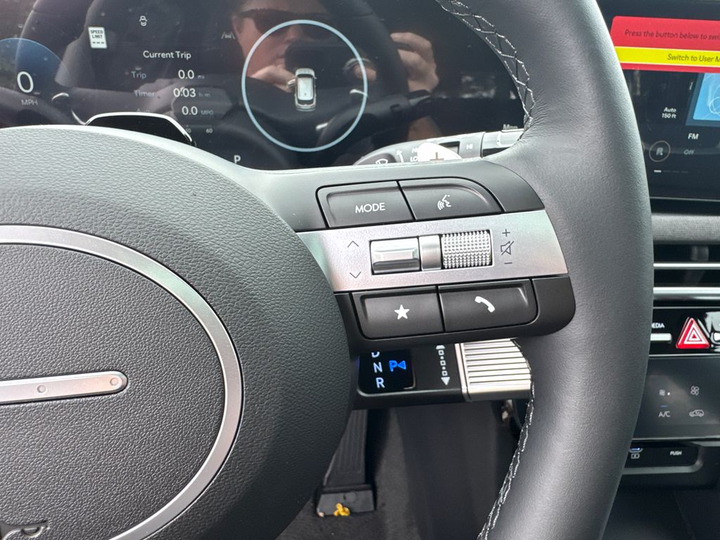 2025 Hyundai Tucson Hybrid Limited photo 18