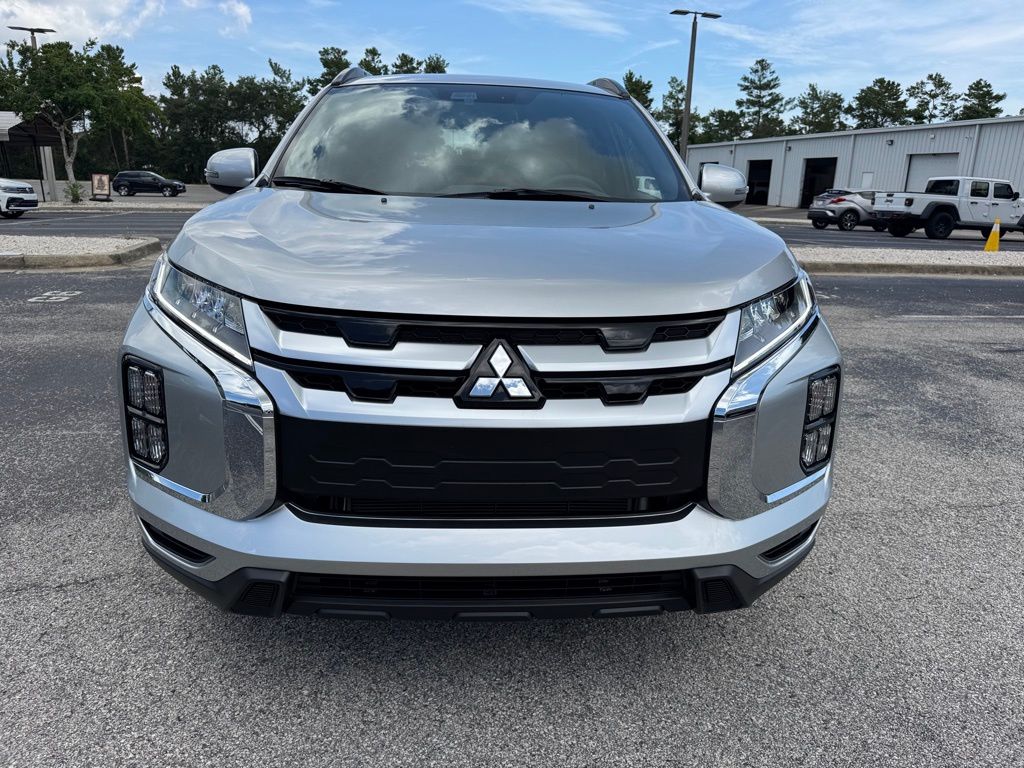 2025 Mitsubishi Outlander Sport SEL photo 3