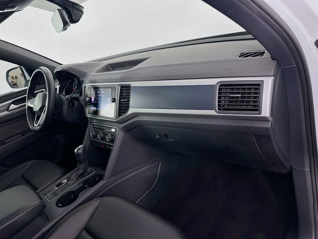Thumbnail: 2021 Volkswagen Atlas - 29
