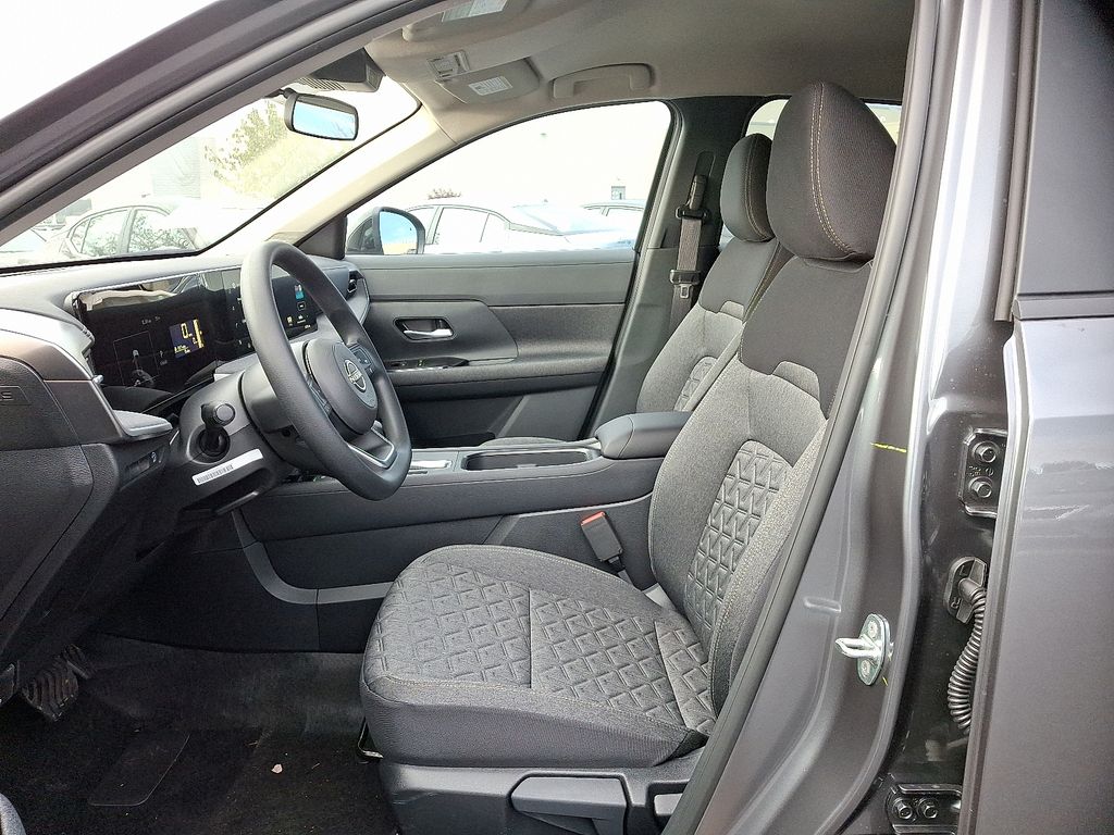 Thumbnail: 2026 Nissan Kicks - 5