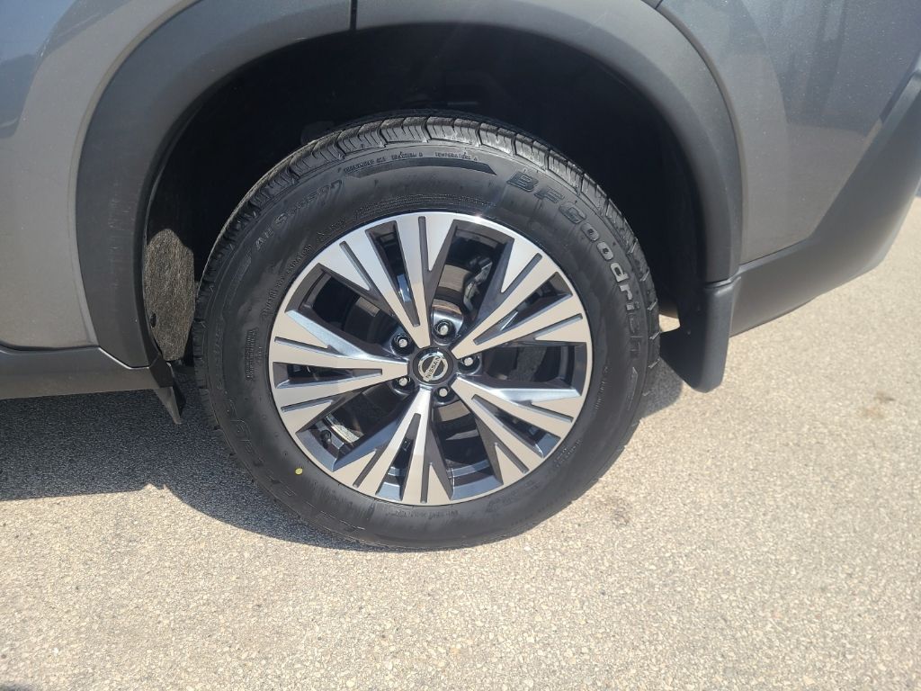 used 2023 Nissan Rogue car, priced at $21,053