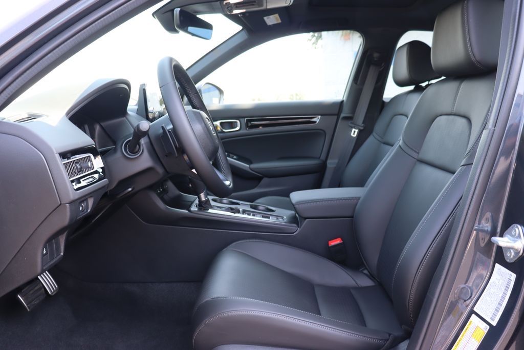 2025 Honda Civic Sport Touring 29