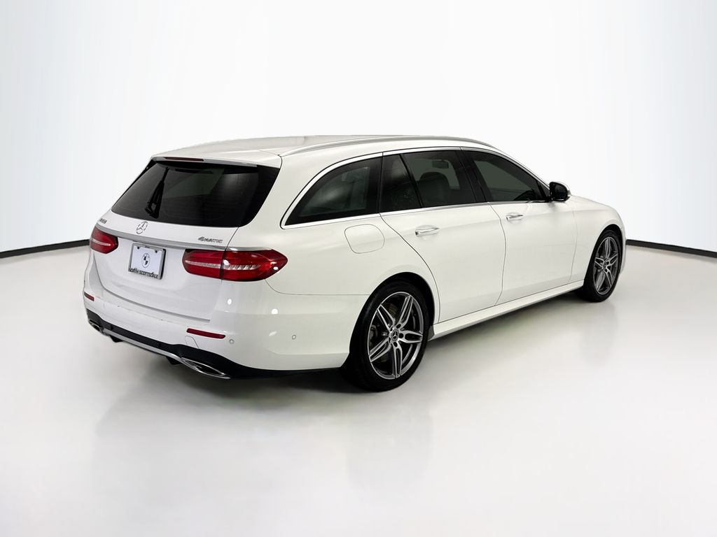 Thumbnail: 2019 Mercedes-Benz E-Class - 5