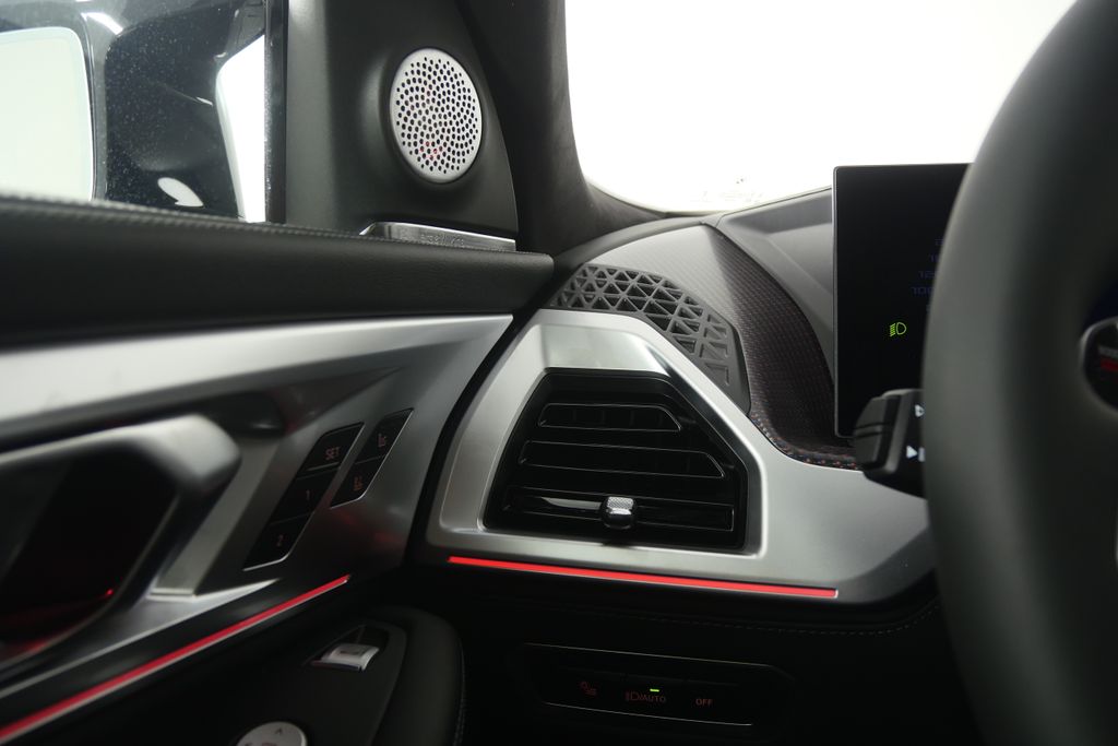 Thumbnail: 2026 BMW XM - 19