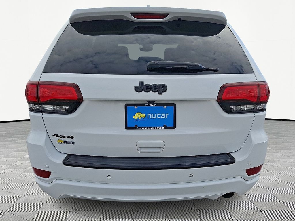 2017 Jeep Grand Cherokee — photo 6