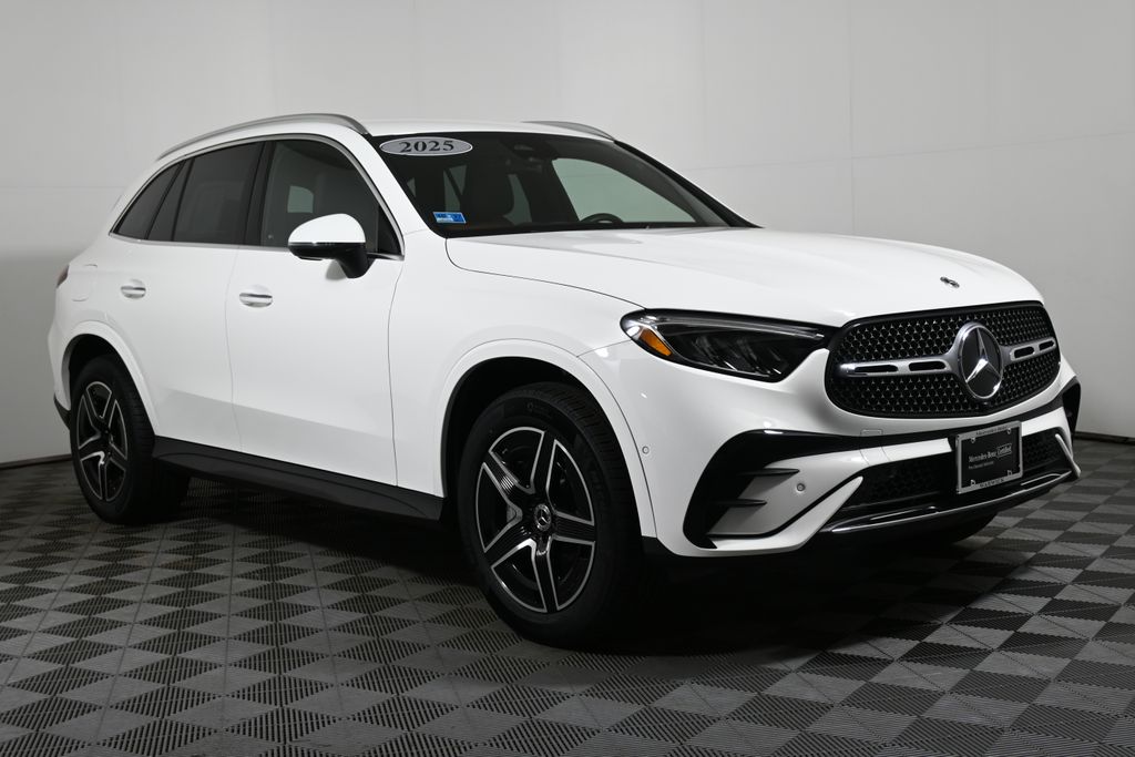 Thumbnail: 2025 Mercedes-Benz GLC - 8