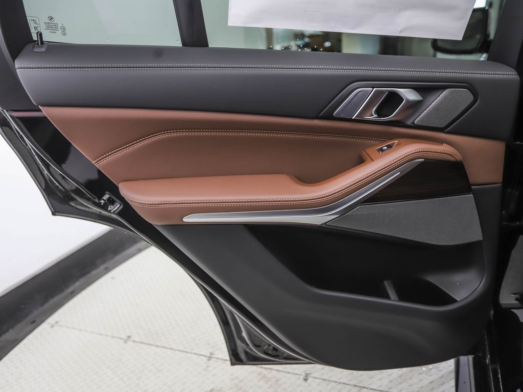 Thumbnail: 2026 BMW X5 - 20
