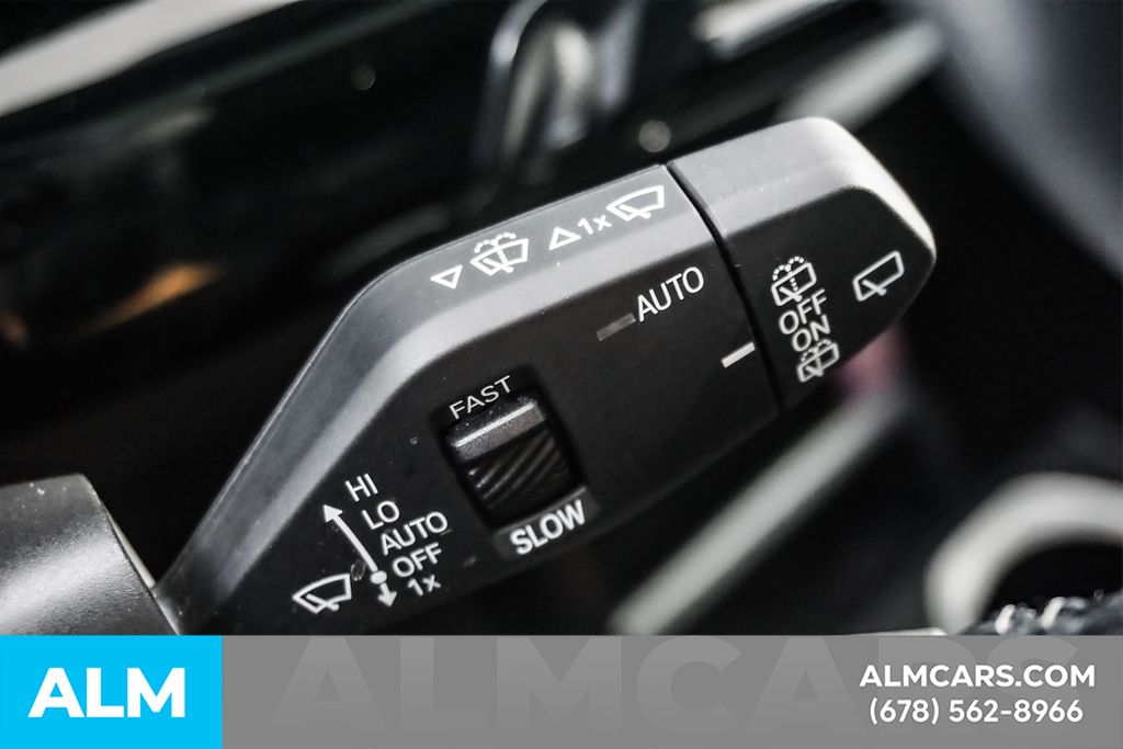Used 2025 Black BMW xDrive28i image 30