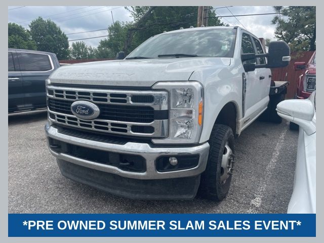  2023 Ford F-350 Super Duty Chassis XL Crew Cab DRW 4WD   