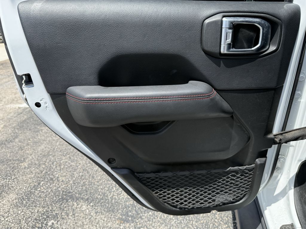 2018 Jeep Wrangler Unlimited Rubicon White at Toyota of Victoria