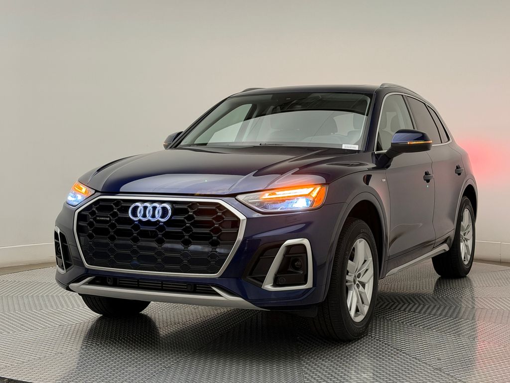 Thumbnail: 2023 Audi Q5 - 3