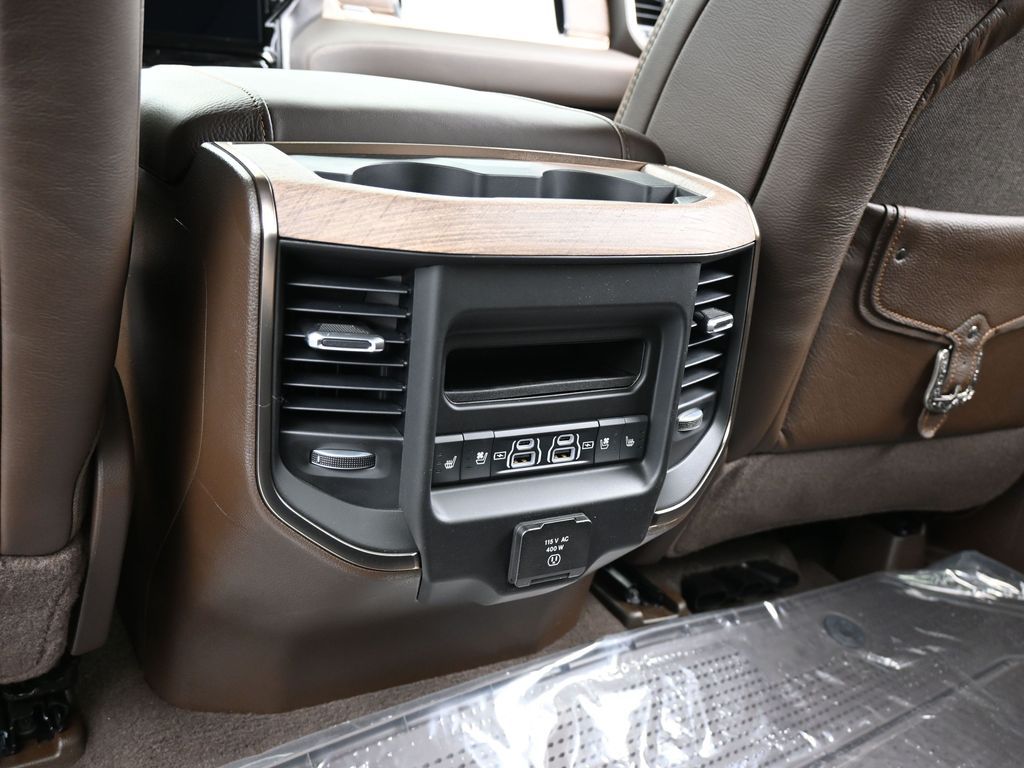 New 2026 Diamond Black Crystal Pearlcoat Ram Limited image 33