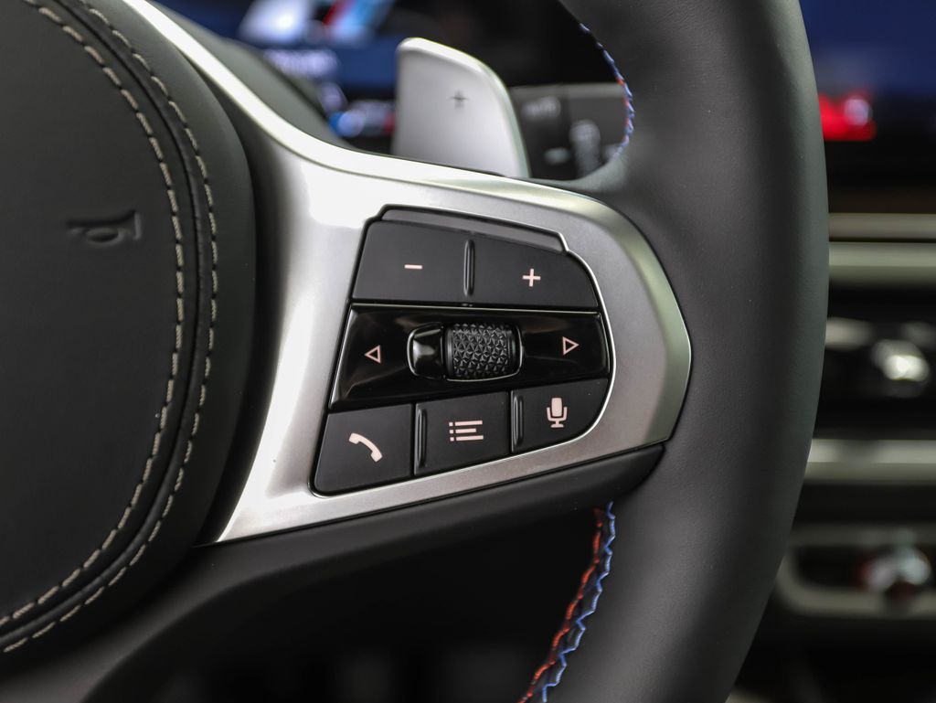 Thumbnail: 2026 BMW X5 - 13