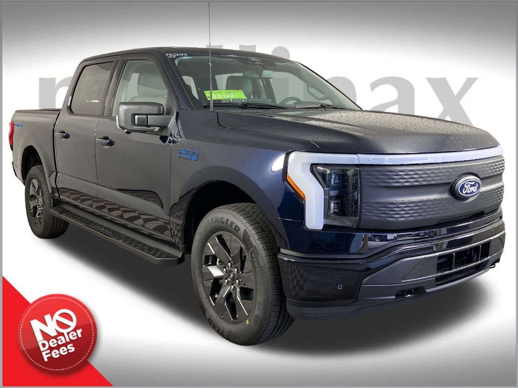 2025 Ford F-150 Lightning Flash's photo