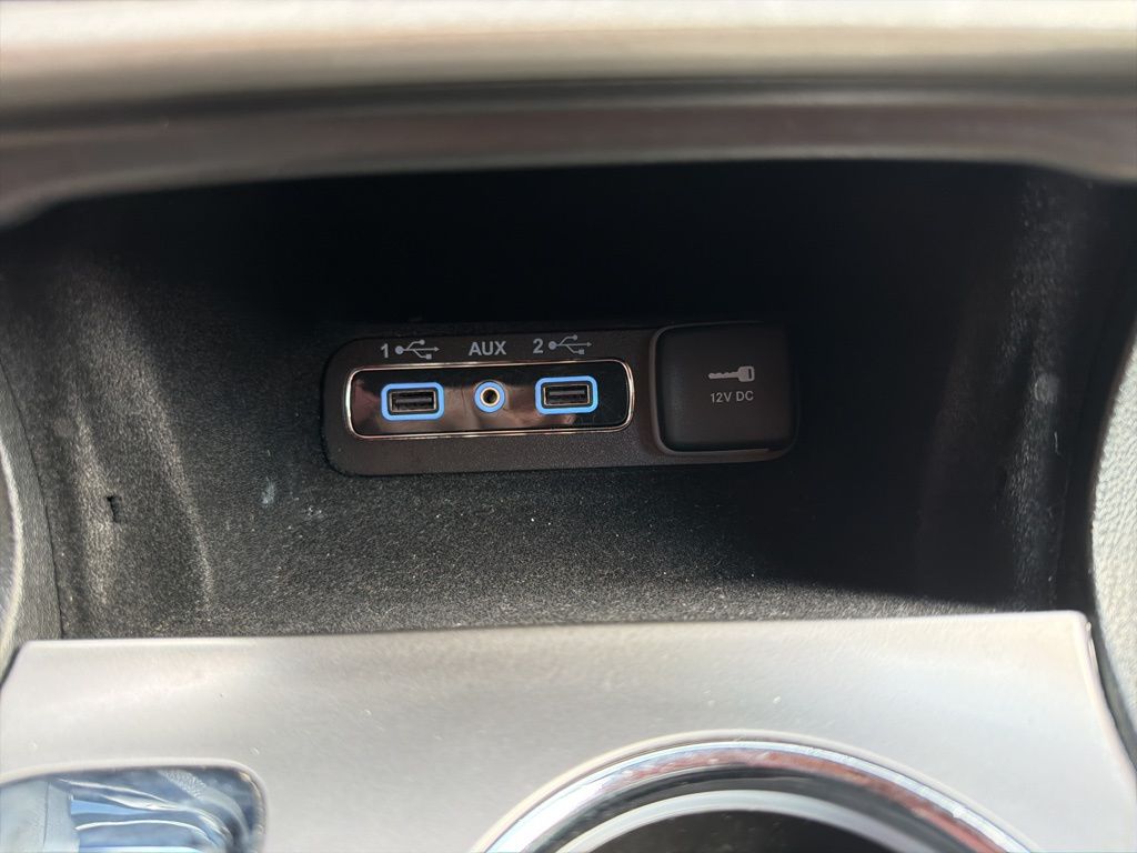 Thumbnail: 2021 Jeep Grand Cherokee - 32