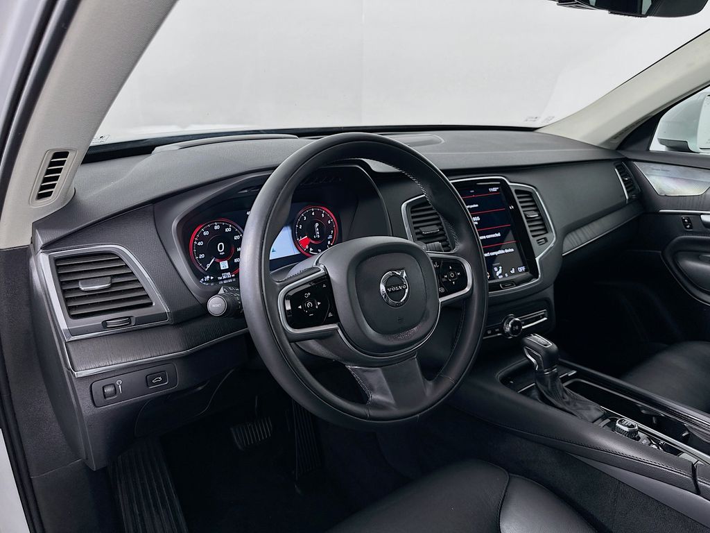 Thumbnail: 2020 Volvo XC90 - 9