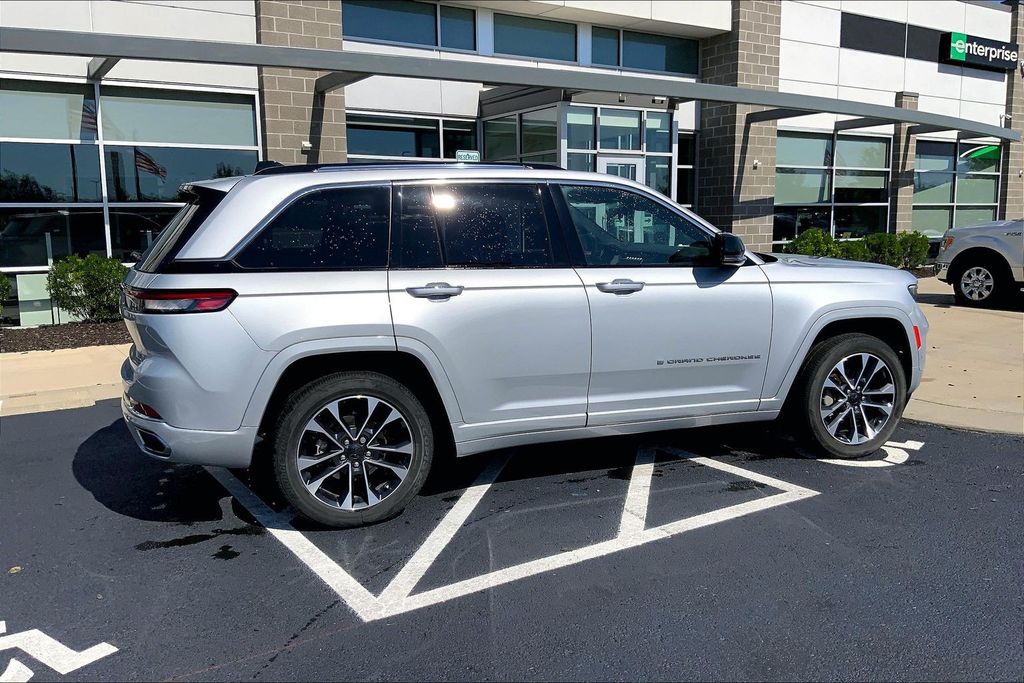 Used 2023 Silver Jeep Overland image 6