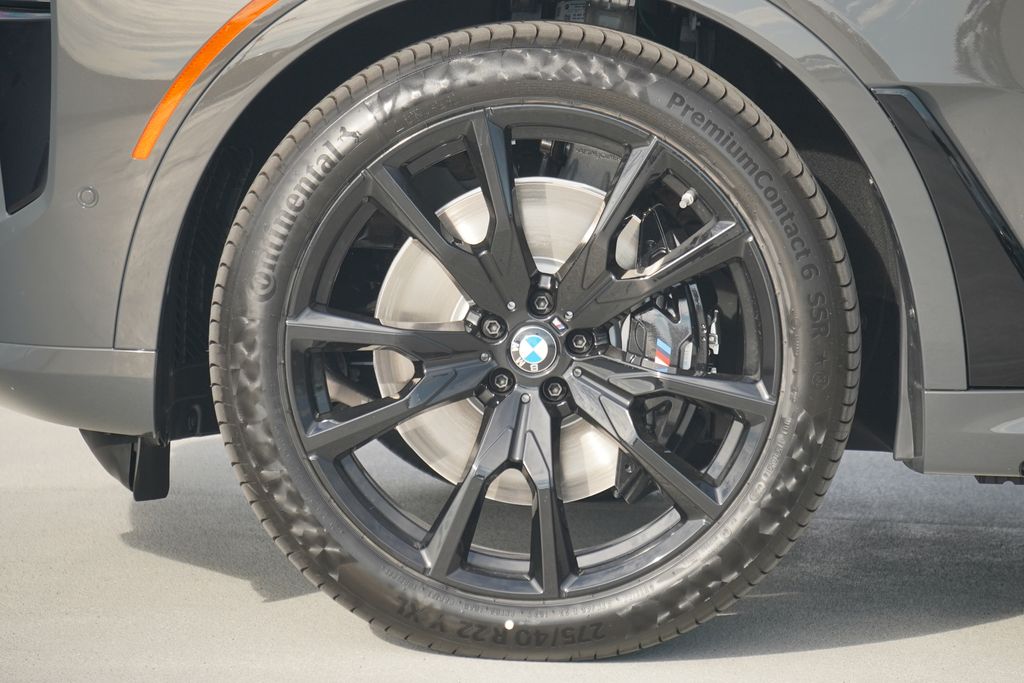 Thumbnail: 2026 BMW X7 - 5