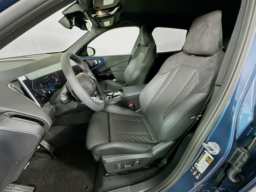 Thumbnail: 2026 BMW X3 - 16