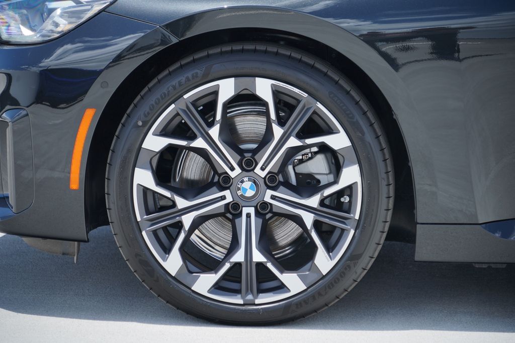 Thumbnail: 2026 BMW 2 Series - 5