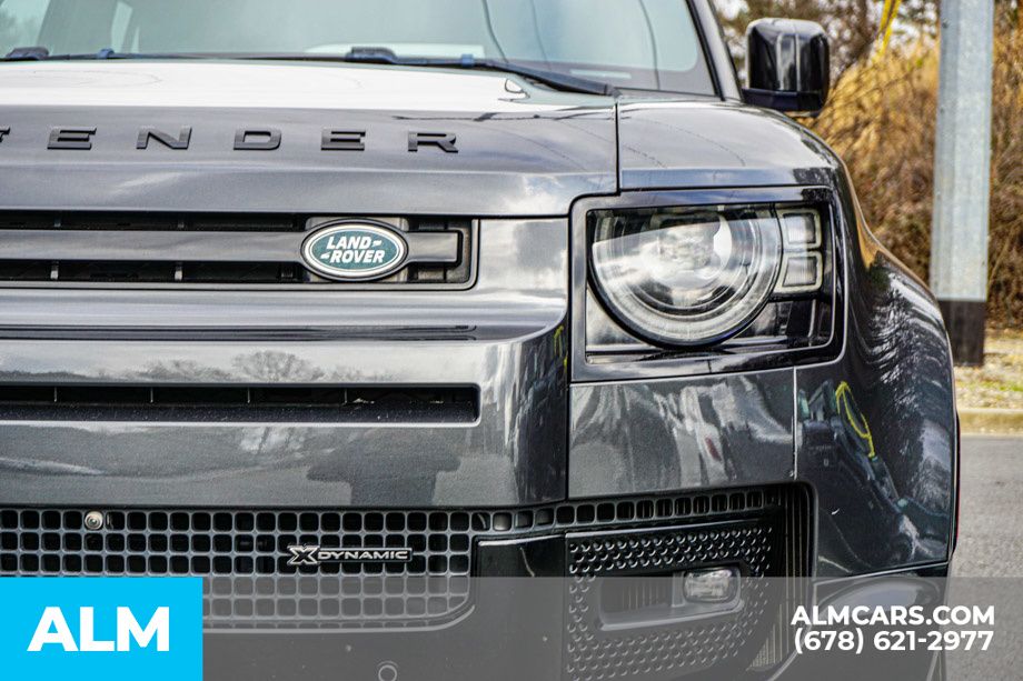 Used 2023 Gray Land Rover X-Dynamic SE image 12