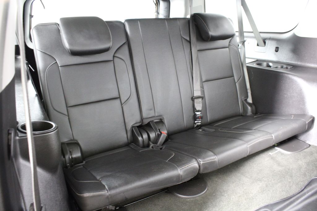 Used 2018 Chevrolet Suburban for sale in 