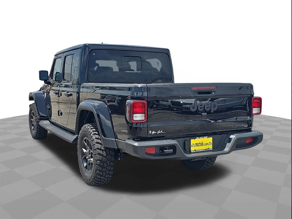 2025 Jeep Gladiator Sport - 3