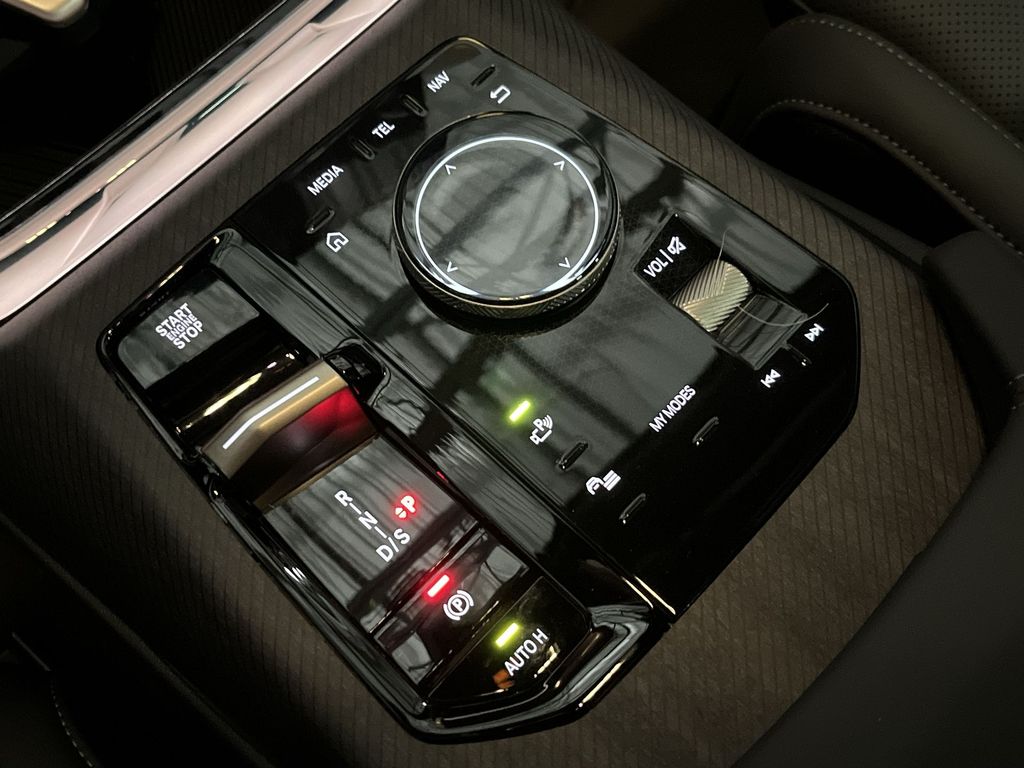 Thumbnail: 2025 BMW X3 - 20