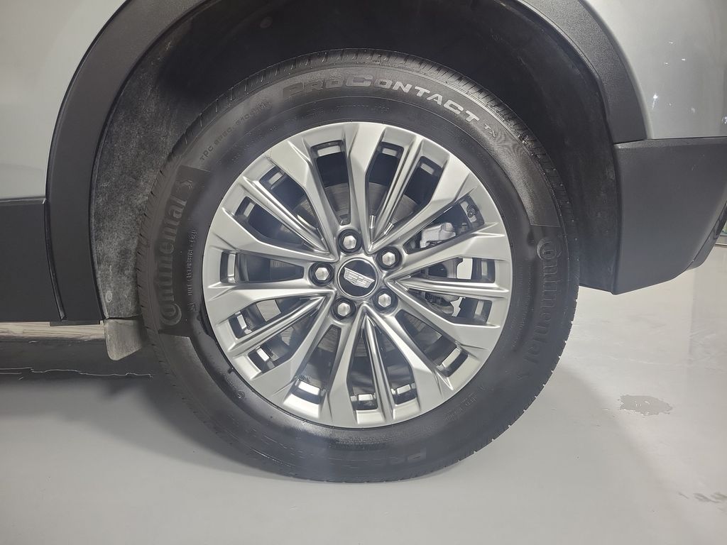 2025 Cadillac XT4 Premium Luxury - 9