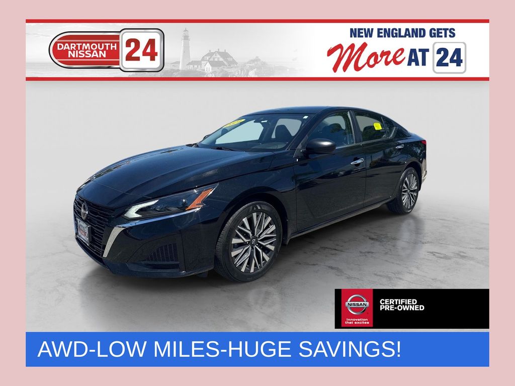 Super Black 2024 Nissan Altima Sedan All-Wheel Drive Continuously Variable Transmission