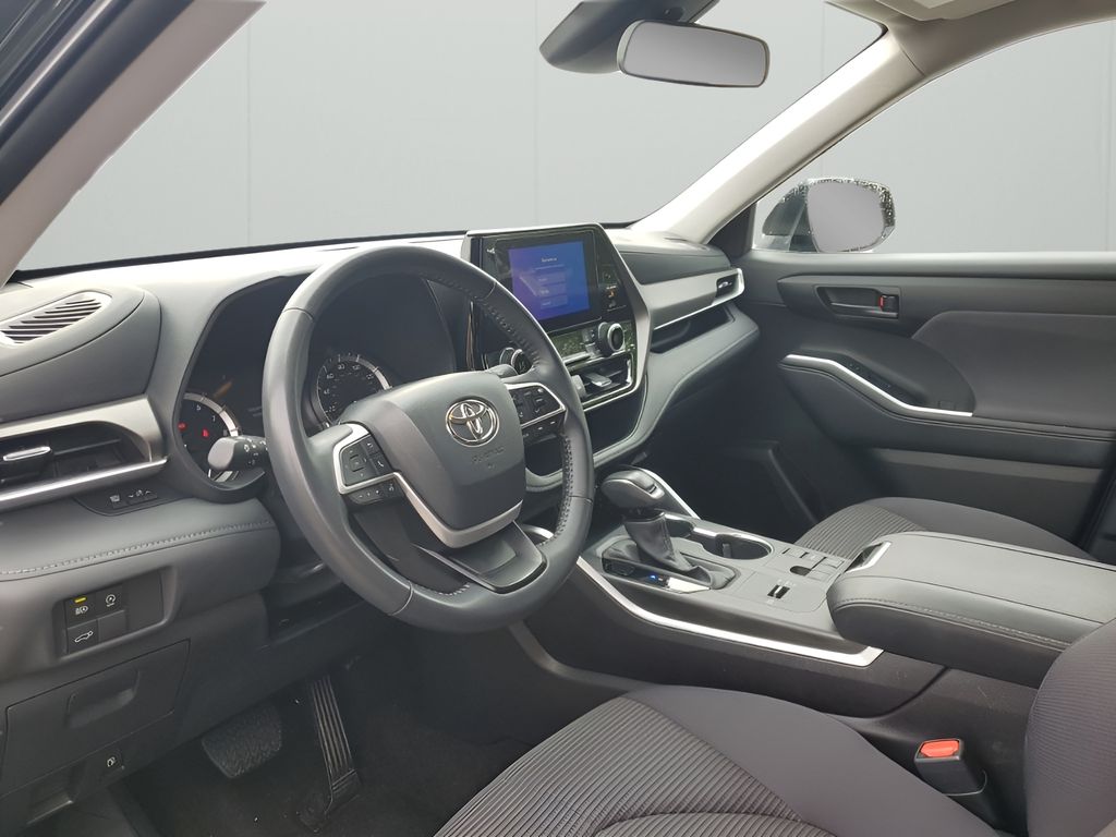 Used Car 2025 Toyota Highlander  Limited For Sale Under $40,000 In Austin, Texas
