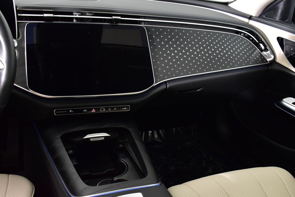 Thumbnail: 2026 Mercedes-Benz E-Class - 22