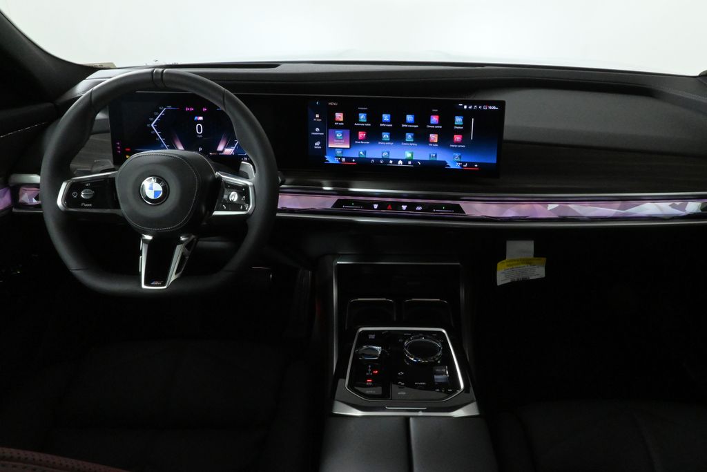 Thumbnail: 2025 BMW 7 Series - 17