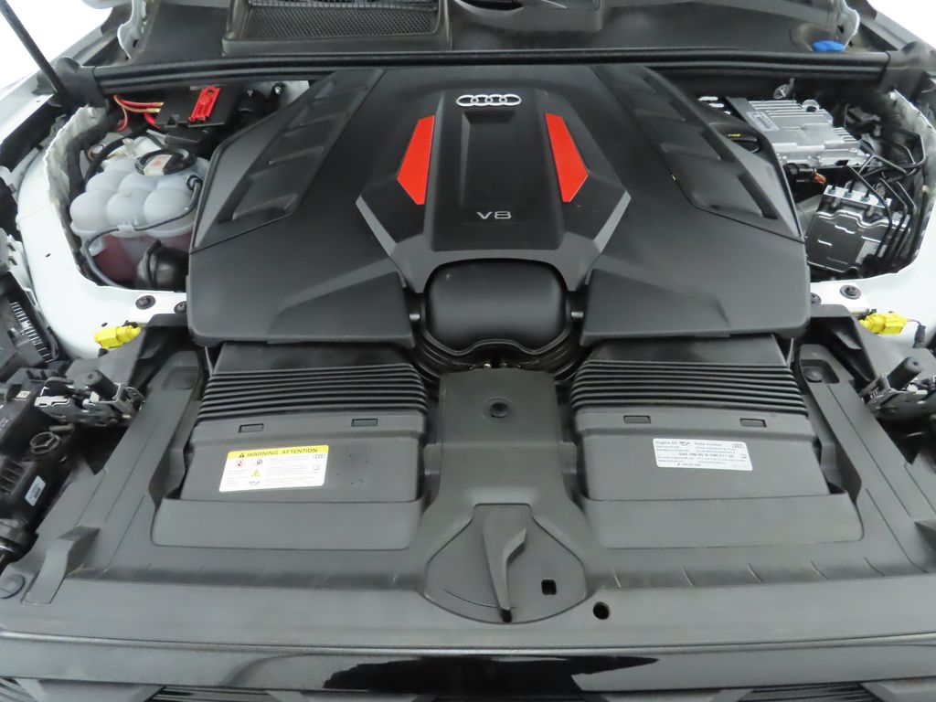 Thumbnail: 2025 Audi SQ7 - 30