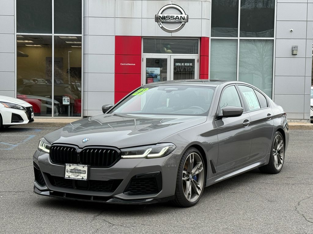 Bernina Gray Amber Effect Metallic 2022 BMW 5 Series Sedan All-Wheel Drive 8-Speed Automatic