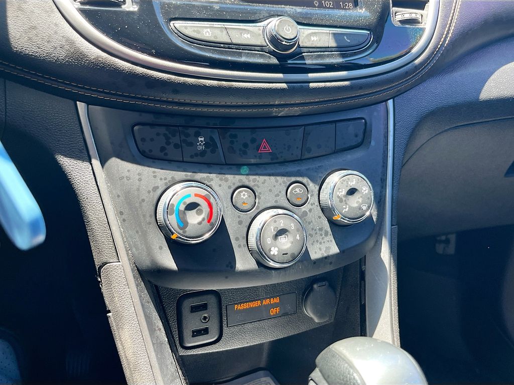 Used 2018 Gray Chevrolet LT image 15