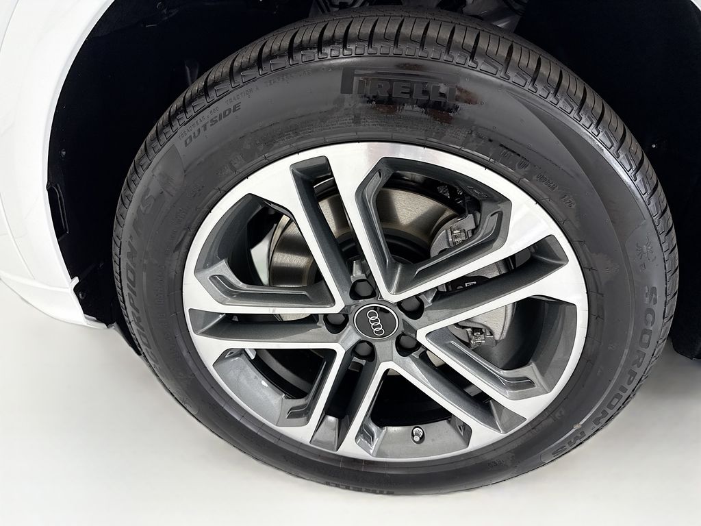 Thumbnail: 2026 Audi Q5 - 30