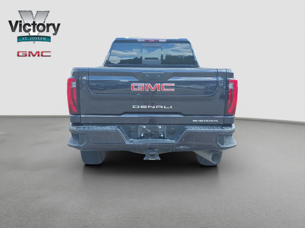 Used 2025 Silver GMC Denali image 16