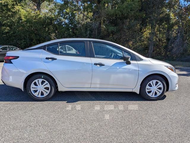 New 2025 Nissan Versa Sedan