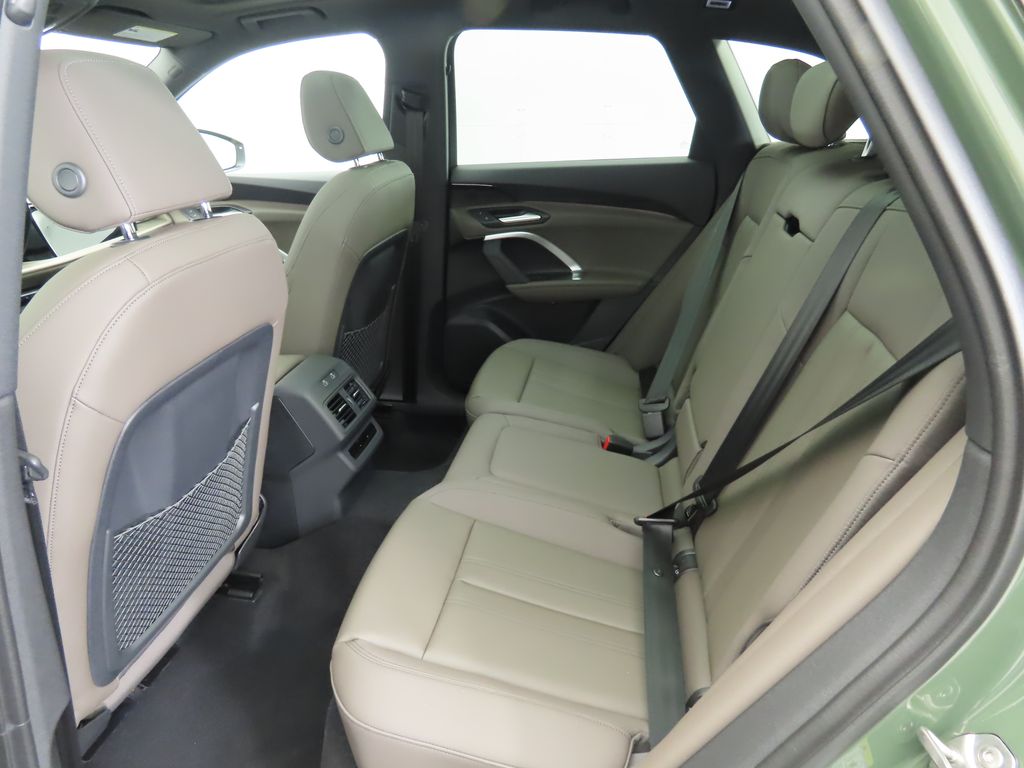 Thumbnail: 2025 Audi Q5 - 23