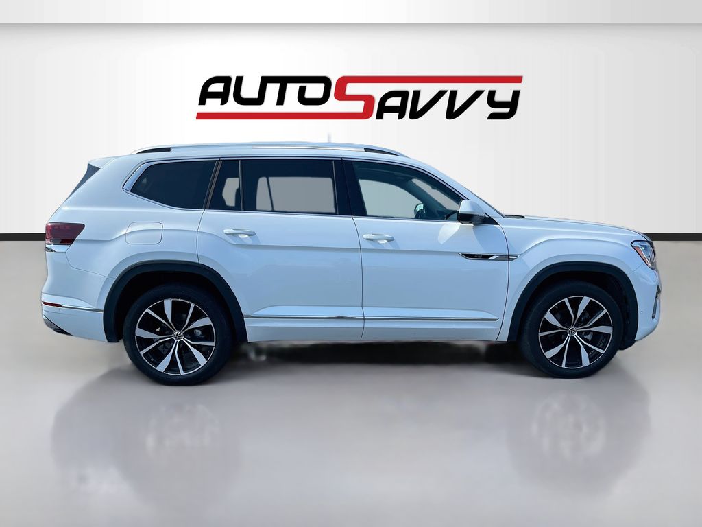 Used 2024 White Volkswagen 2.0T SEL Premium R-Line image 8