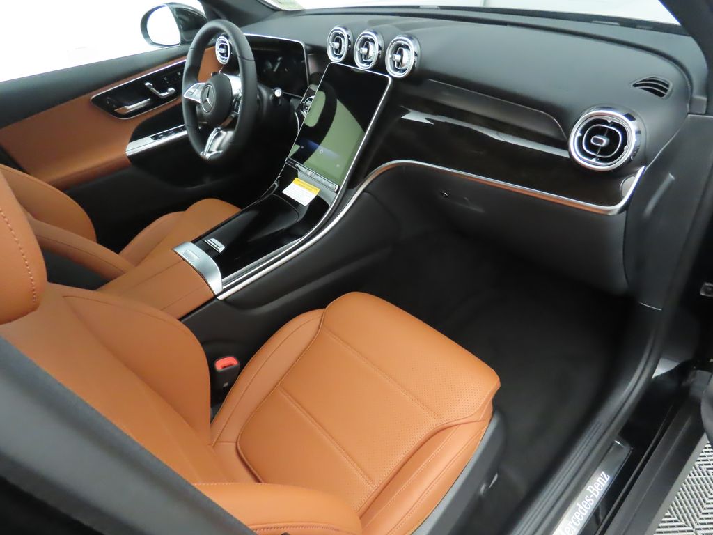 Thumbnail: 2026 Mercedes-Benz GLC - 18