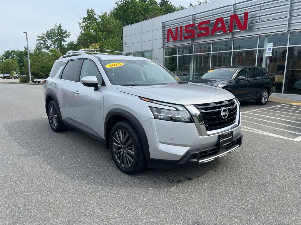 Brilliant Silver Metallic 2023 Nissan Pathfinder SUV / Crossover All-Wheel Drive 9-Speed Automatic
