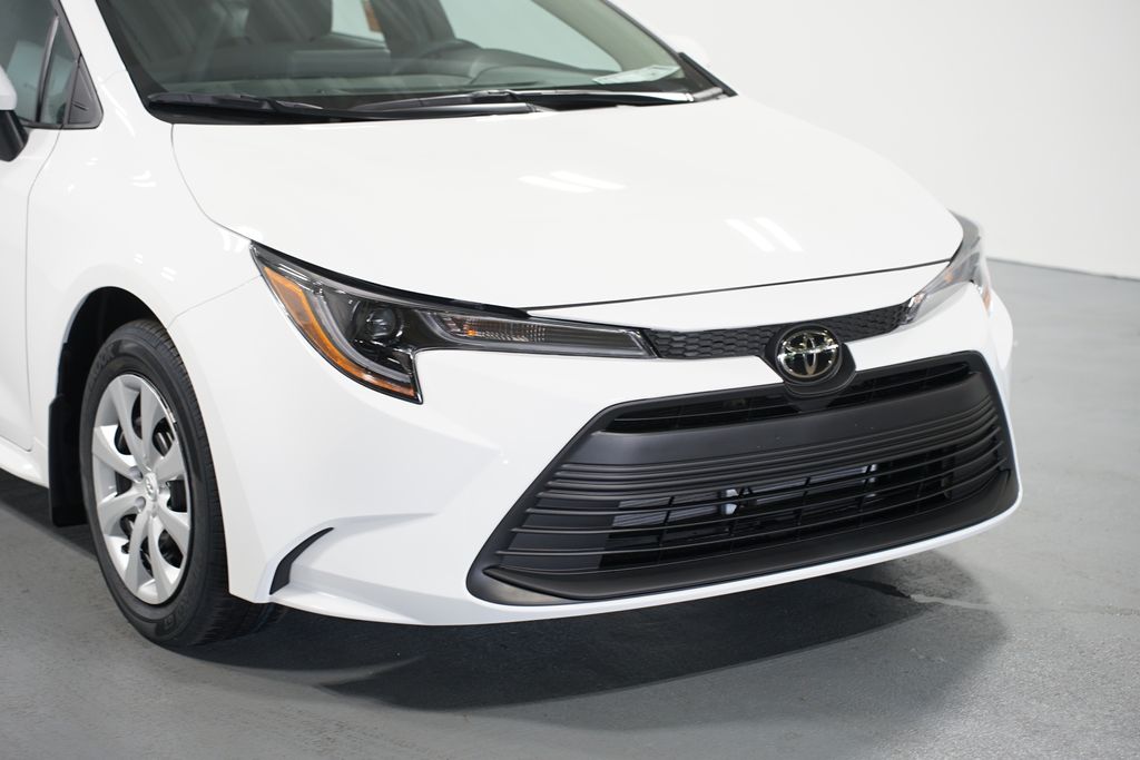 Thumbnail: 2025 Toyota Corolla - 4