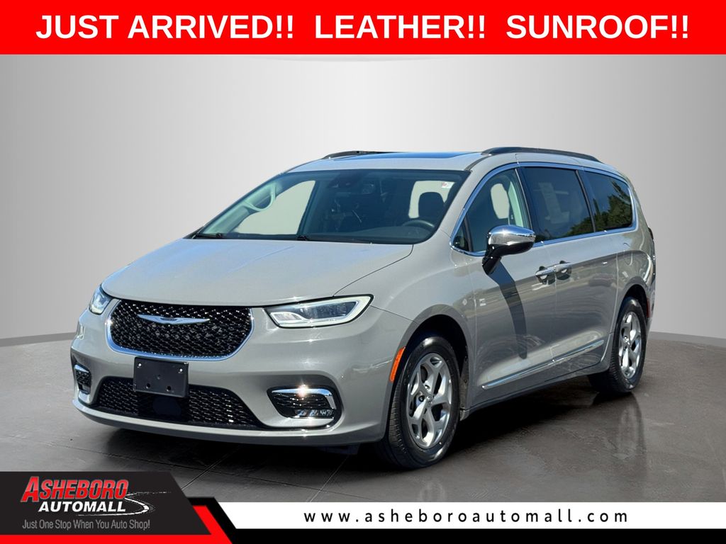 Ceramic Gray Clearcoat 2023 Chrysler Pacifica Minivan Front-Wheel Drive 9-Speed Automatic