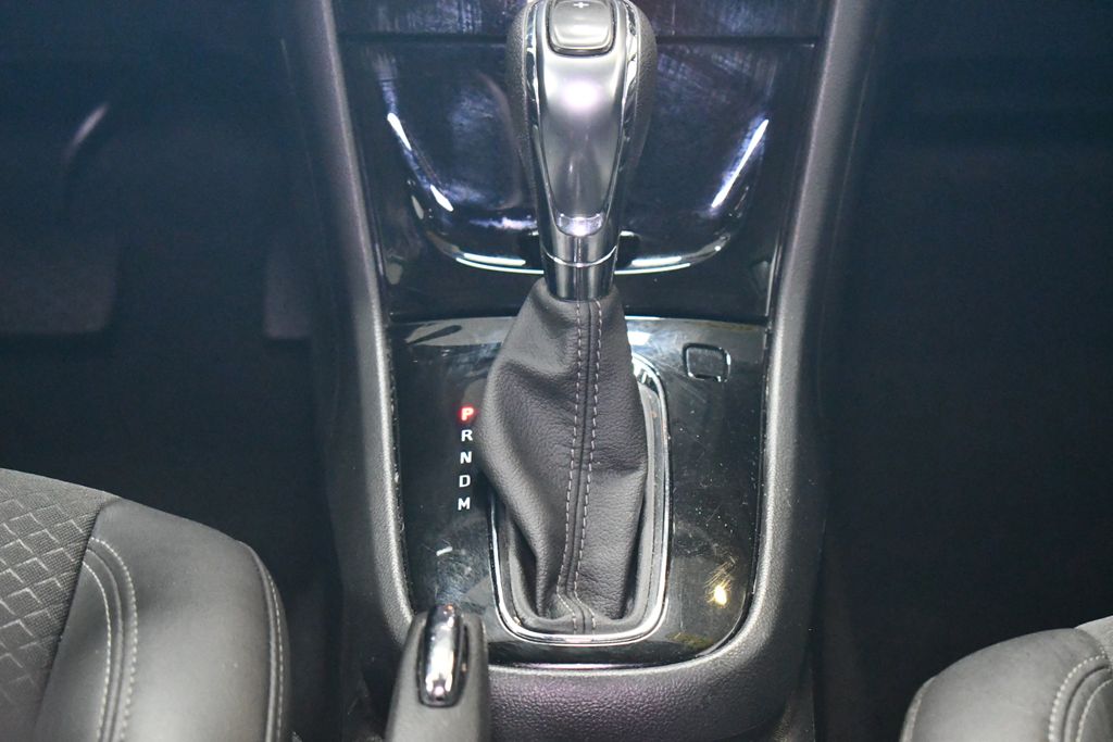 Thumbnail: 2022 Buick Encore - 19