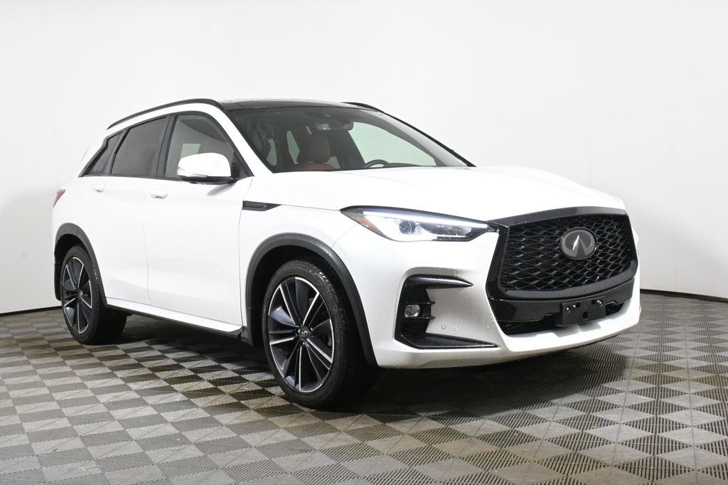 Thumbnail: 2025 INFINITI QX50 - 9