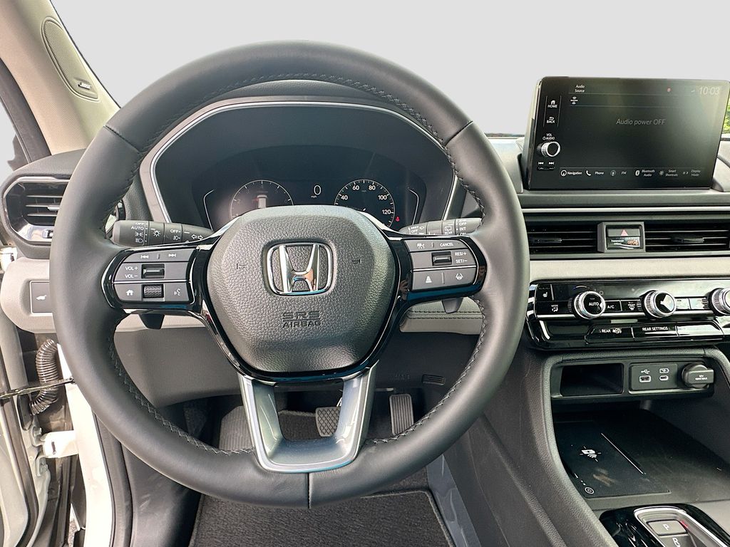 2025 Honda Pilot Touring 10