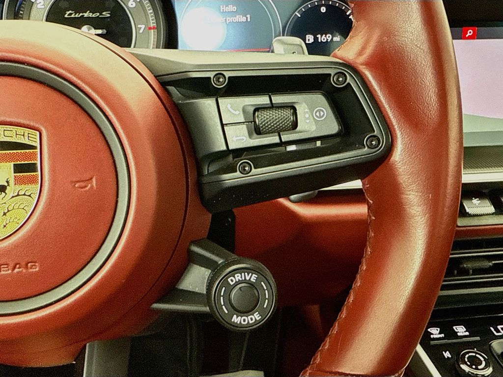 Thumbnail: 2021 Porsche 911 - 14