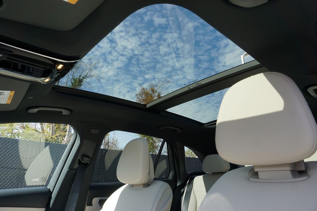 Thumbnail: 2026 Mercedes-Benz GLC - 12